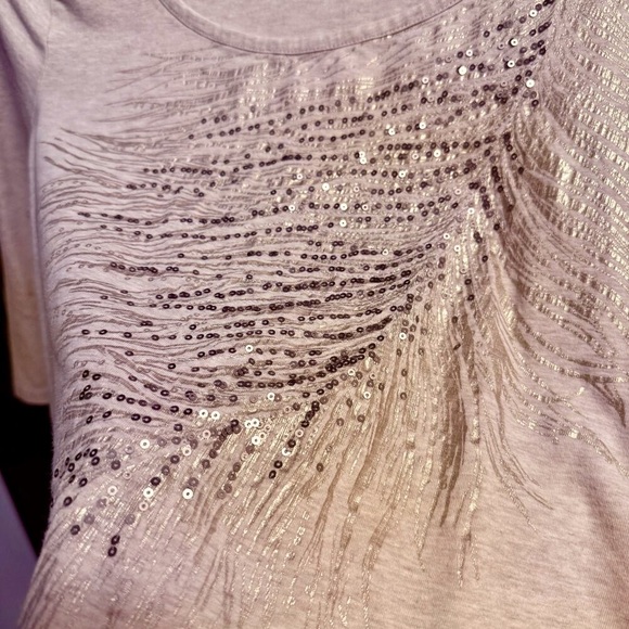 Laura Ashley Sparkly Gold Leaf T-Shirt (PM) - Picture 4 of 6
